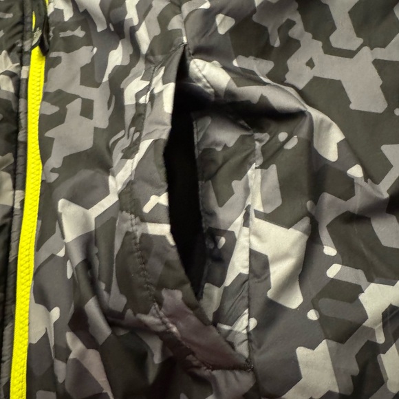 The North Face Jacket Boys Puffer Full Zip Reversible Camo size Large 14/16 - Picture 5 of 8